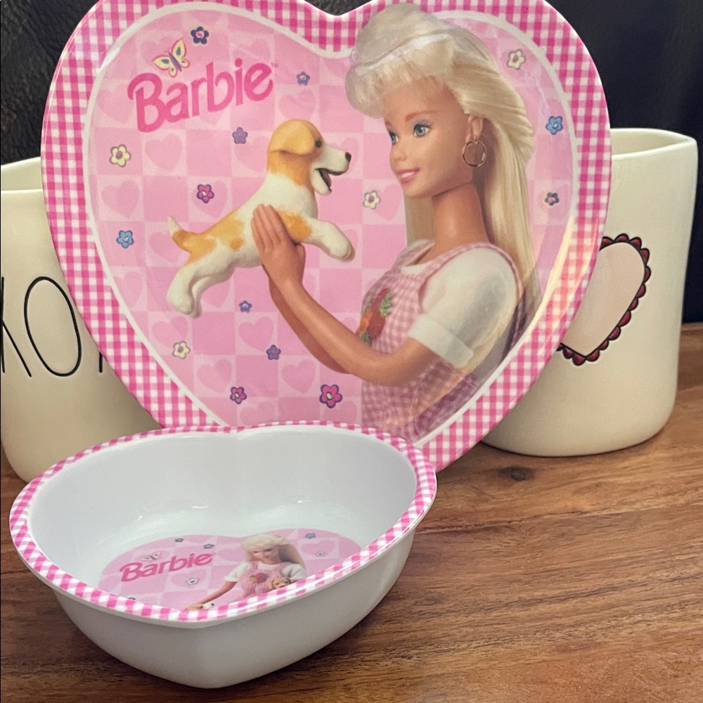 Barbie Pink Heart Dinnerware Set